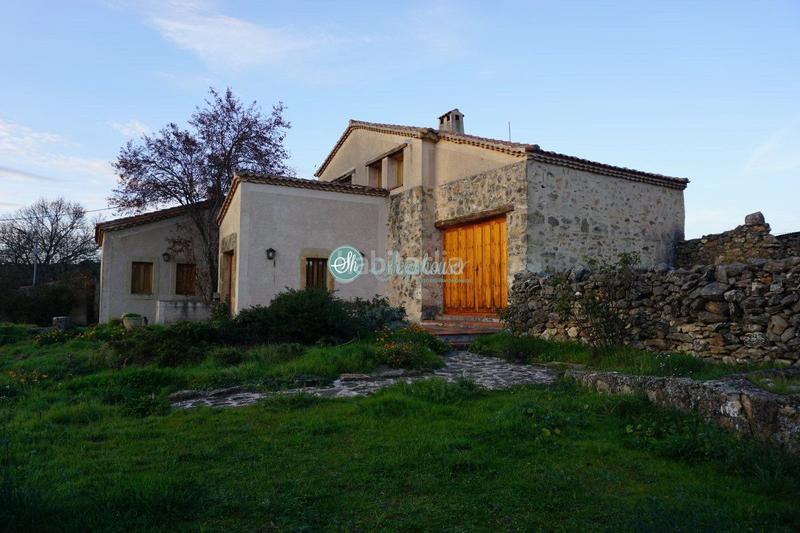 Foto fba1bd76-7fe2-4309-b244-3c859f39fbe0. Casa amb calefacció aparcament a Orejana