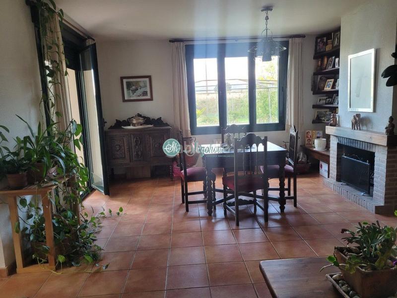 Foto 02f6b0bc-177e-4bdd-a286-8abfa5c99c2b. Maison avec chauffage parking piscine dans Espirdo