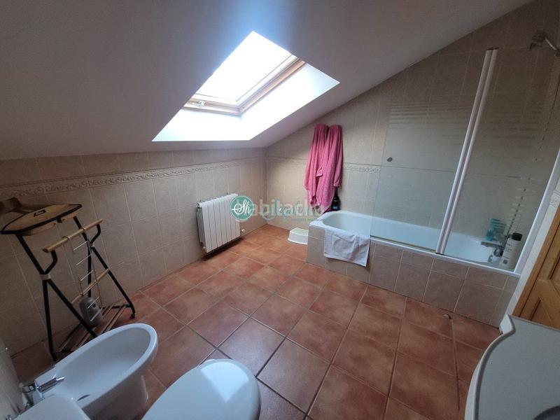 Foto 11a38ae8-cc95-4b2b-a41f-423e235eff72. Maison avec chauffage parking piscine dans Espirdo