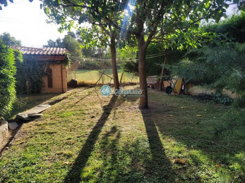 Foto 1e2f7da8-a1bd-4b01-8447-6e81c6557f12. Maison avec chauffage parking piscine dans Espirdo