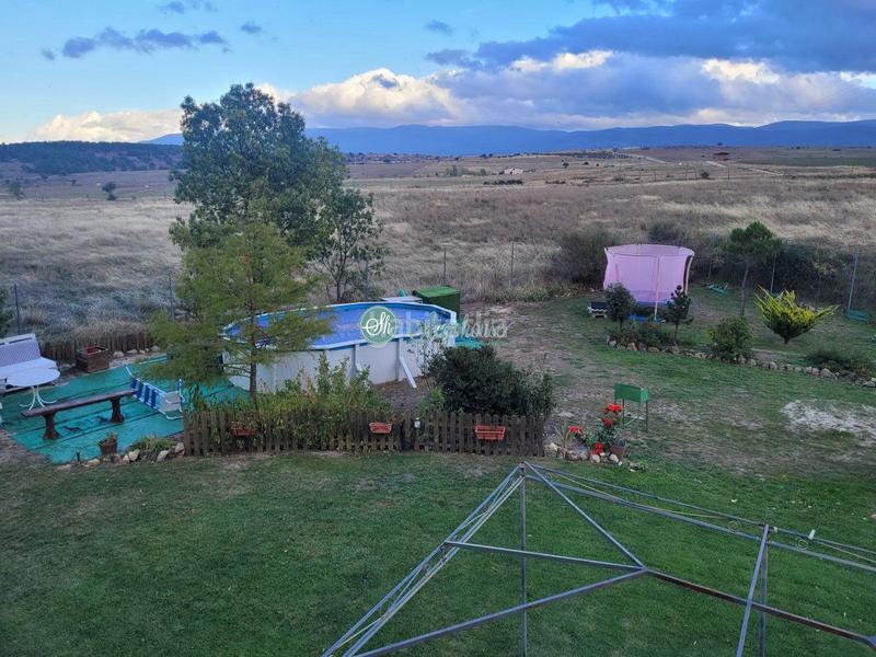 Foto 27d8a0f1-b2df-48b5-ad3c-aab0101544cc. Maison avec chauffage parking piscine dans Espirdo