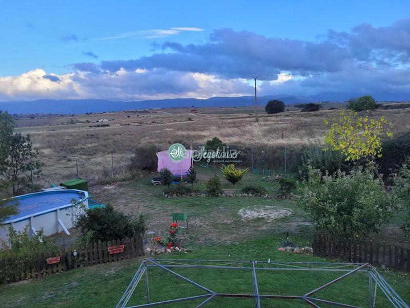 Foto 3b1c6436-cde8-4832-b24e-a6c1fbc1a224. Maison avec chauffage parking piscine dans Espirdo