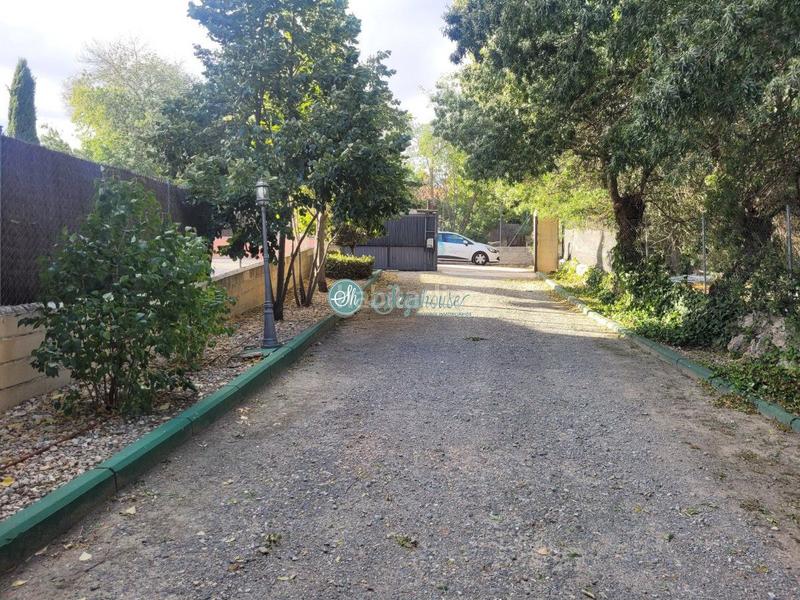 Foto 446d429f-ac14-40f7-acc7-d9f51aec256c. Maison avec chauffage parking piscine dans Espirdo