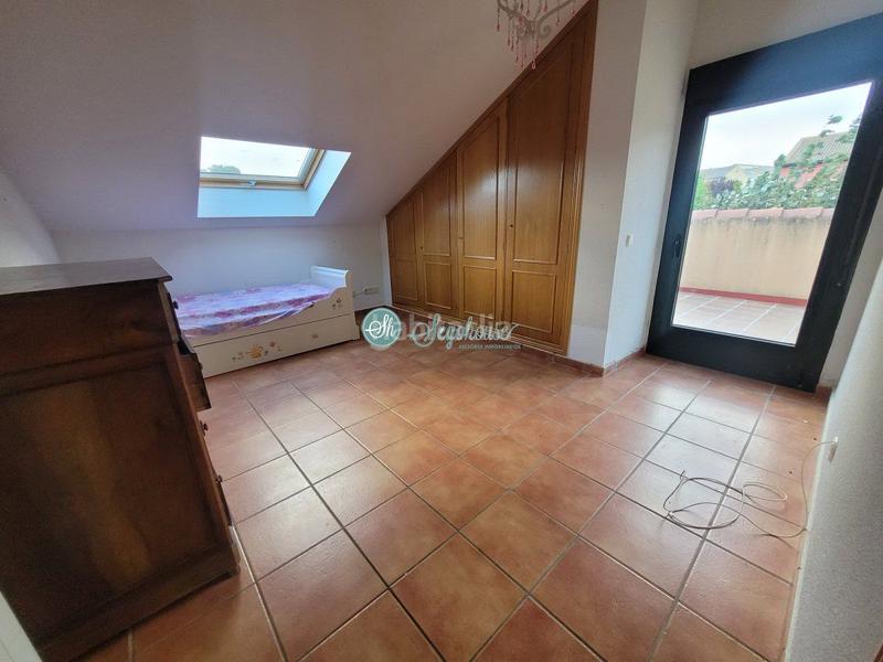 Foto a388efed-48d7-453c-9aa3-290ca275d6da. Maison avec chauffage parking piscine dans Espirdo