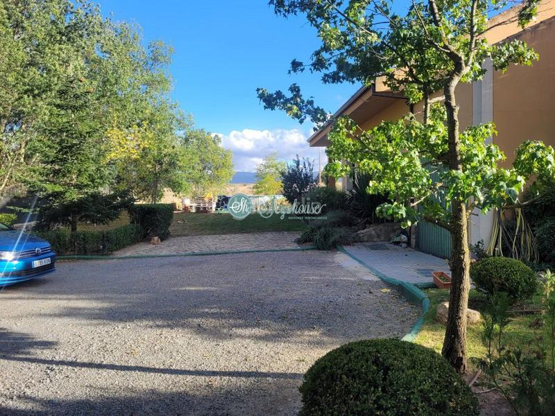 Foto bc382876-af19-4c3f-8510-6e2bd7bd16d3. Maison avec chauffage parking piscine dans Espirdo