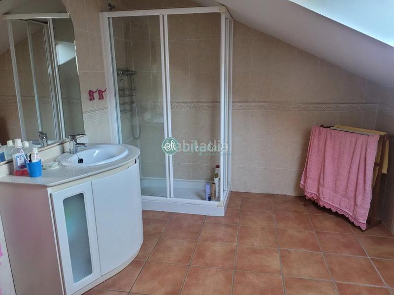 Foto d95b16ca-2e12-4c93-9618-e5ccfd79fc85. Maison avec chauffage parking piscine dans Espirdo