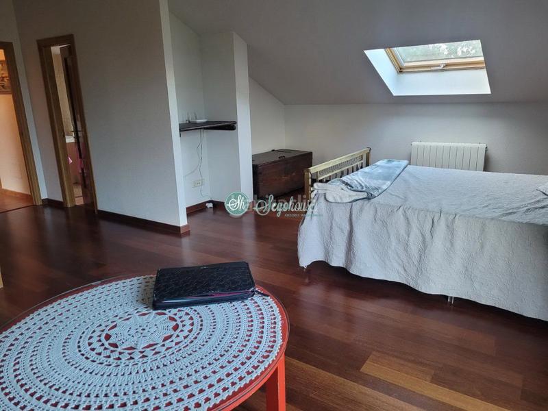 Foto e96f7749-6d6e-4ac2-9fb9-1a5d0ea8cc0e. Maison avec chauffage parking piscine dans Espirdo