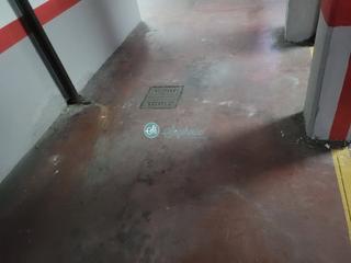 Lloguer Aparcament cotxe a Centro. Garaje en alquiler en centro.