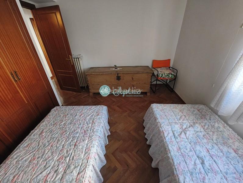 Foto 732a7f52-347b-45d2-867e-bdea358ba821. Piso  en venta en centro universidad, 3 dormitorios. en Segovia