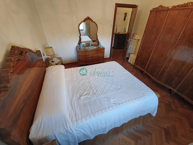 Foto a6530c46-d608-44c1-8a3b-0bfd3fce69d2. Piso  en venta en centro universidad, 3 dormitorios. en Segovia