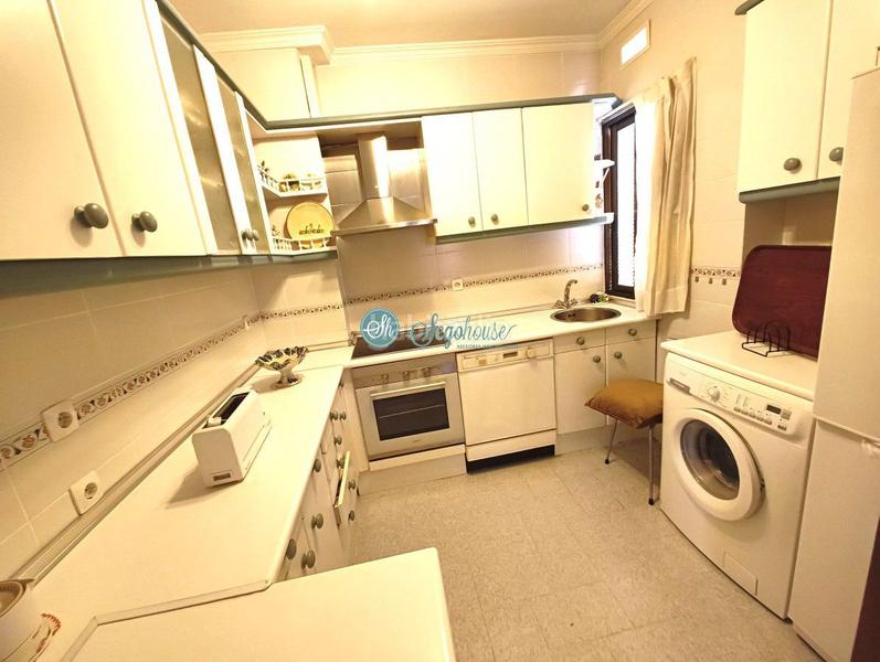 Foto e0732c03-e40f-4039-ae19-fdc4988e67bd. Piso  en venta en centro universidad, 3 dormitorios. en Segovia