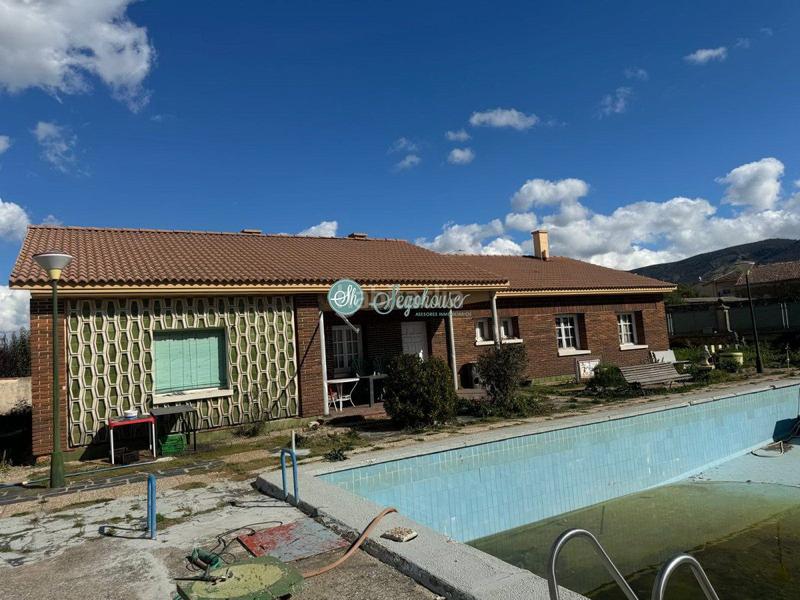 Foto 2f48fd2a-14ec-4502-a5ea-b6799eee14bd. Xalet a Trescasas