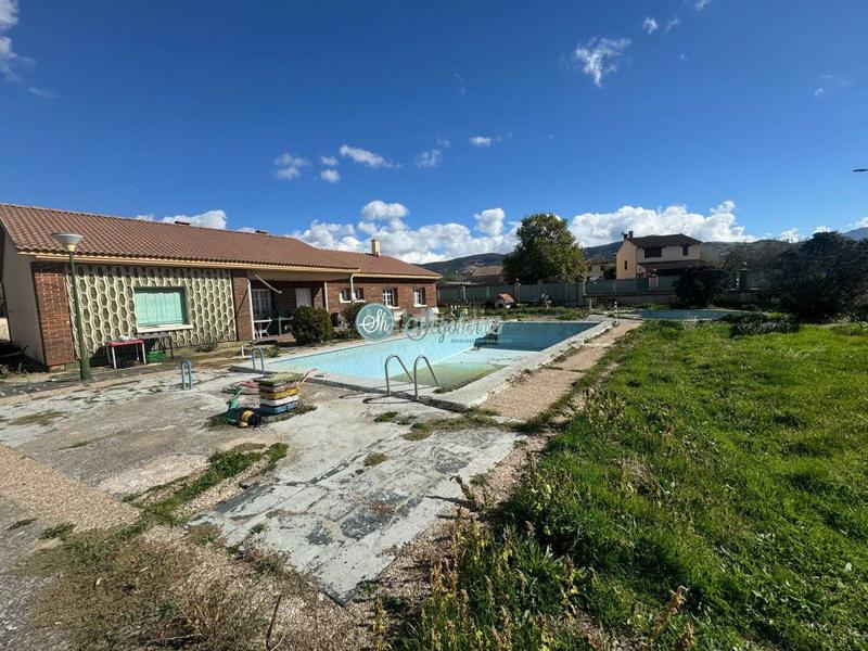 Foto c80b87c3-c5cc-45b2-be15-f2a1b42d4ceb. Xalet a Trescasas