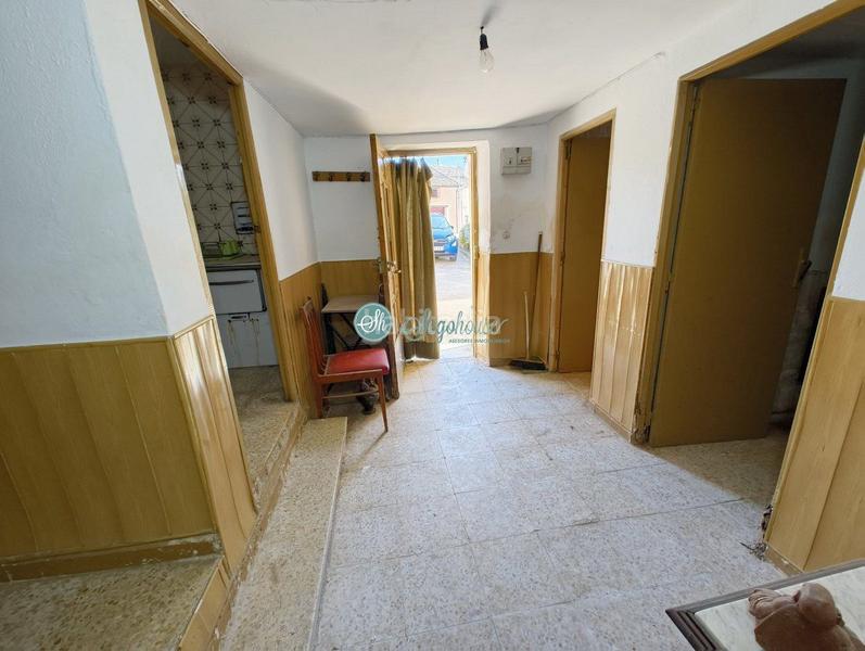 Foto 15fa11d0-e12f-4495-9573-53e4c6de2e16. Casa amb aparcament a Basardilla