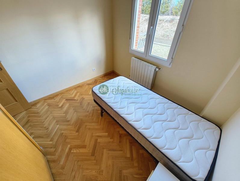 Foto cfe07ccf-6808-49c4-9364-553b4807a0a8. Piso  en venta en san lorenzo, 2 dormitorios. en Segovia