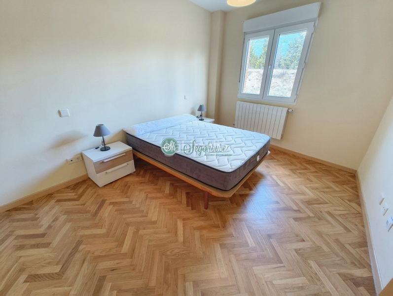 Foto d9f0b466-bb7c-4154-8dae-0177ed835989. Piso  en venta en san lorenzo, 2 dormitorios. en Segovia