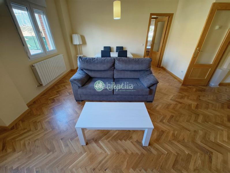 Foto f5480107-e8db-4853-8e9a-389d3d68b6a5. Piso  en venta en san lorenzo, 2 dormitorios. en Segovia