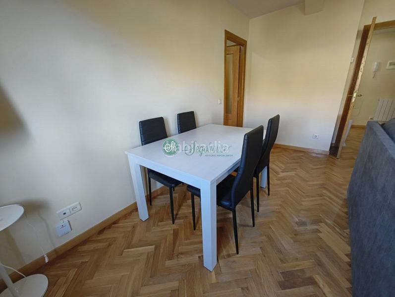 Foto fc03bba7-1bec-405e-a636-366a94940455. Piso  en venta en san lorenzo, 2 dormitorios. en Segovia