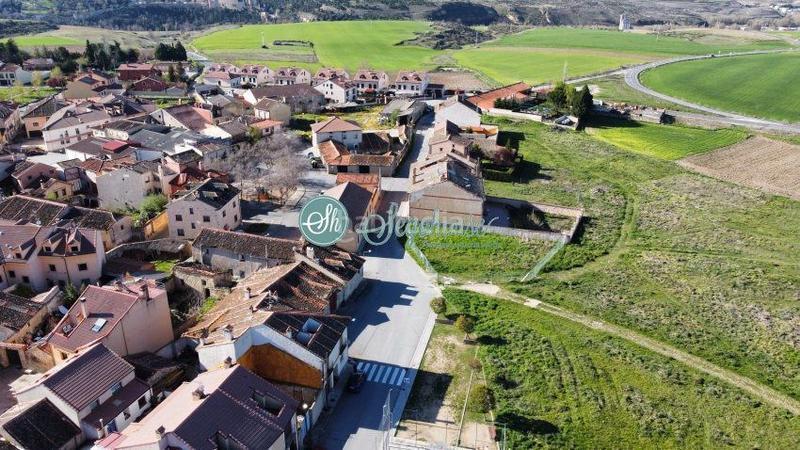 Foto 90967fe6-dfbf-4038-8f49-9865a2e6d5c5. Terrain résidentiel dans Área Rural Segovia