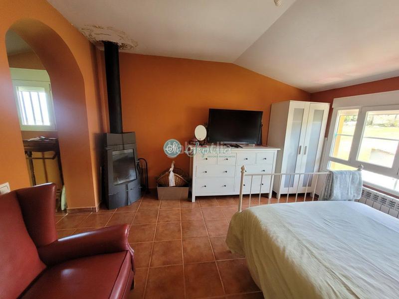 Foto 7c7f7519-d6c7-4504-8ae9-68339d0a7d6c. Maison avec chauffage dans Otero de Herreros