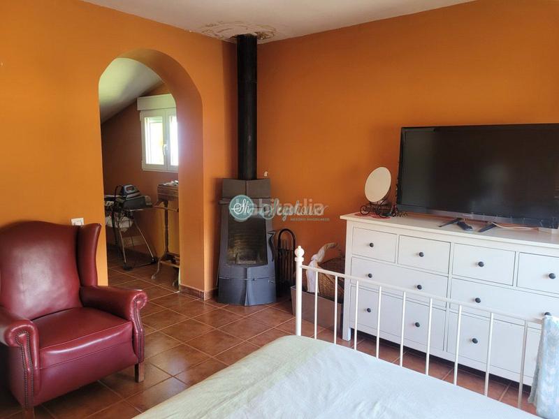 Foto 8a5b1fd5-68fb-4045-ba09-ce439f0a8125. Maison avec chauffage dans Otero de Herreros