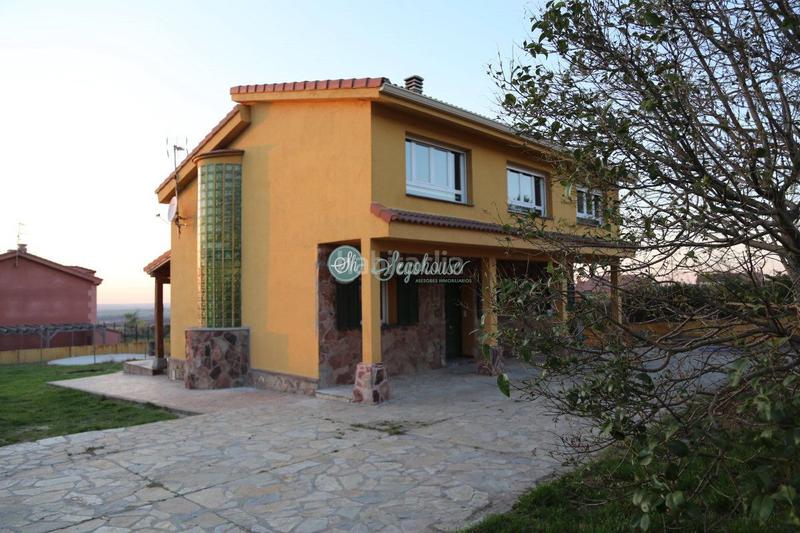 Foto 922094c3-7c6d-46a5-83fd-4bdd6f5c8204. Maison avec chauffage dans Otero de Herreros