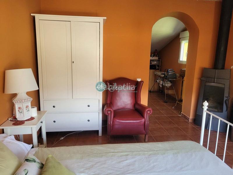 Foto f918583d-c767-4e33-b55d-3369631db9f8. Maison avec chauffage dans Otero de Herreros