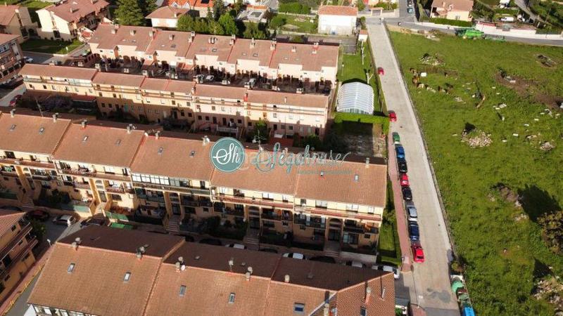 Foto 9868d9e9-7ee4-40f8-9182-30e9308f6c99. Appartement avec chauffage dans San Cristóbal De Segovia
