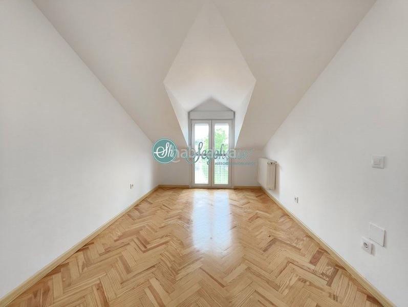 Foto 2a66a0cd-20cd-4c95-91df-fc5527cd8565. Chalet with heating parking in Lastrilla (La)