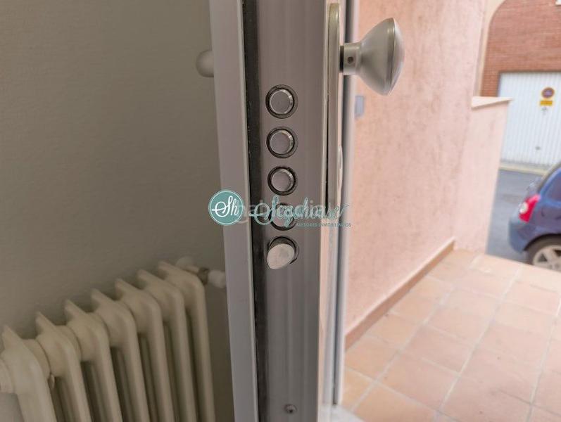 Foto 2f2c5f51-30f7-4ebc-b308-d3aacc7255d4. Chalet with heating parking in Lastrilla (La)