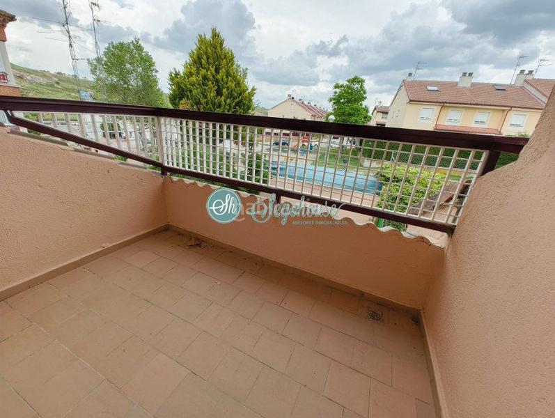 Foto 525248ba-85ff-46ca-a38a-dc2e1515d301. Chalet with heating parking in Lastrilla (La)