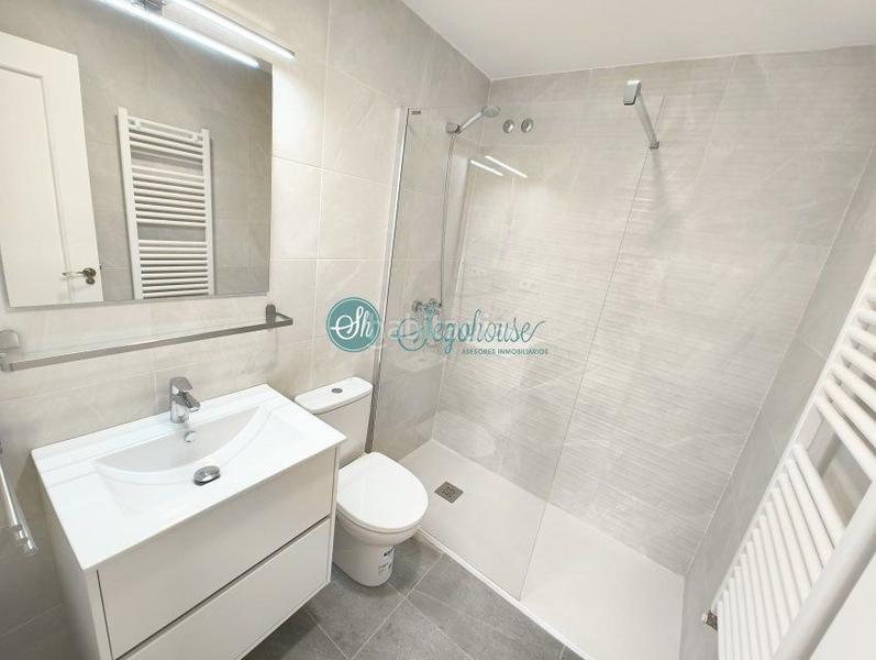 Foto a323a774-5315-49cd-84a0-dfa191a0e2c5. Chalet with heating parking in Lastrilla (La)