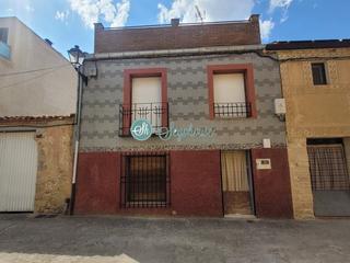 Casa a Bernuy de Porreros. Casa en venta en bernuy de porreros, 6 dormitorios.