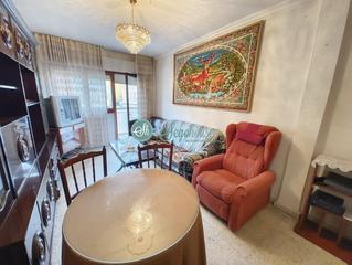Appartement à Via Romana. Piso en venta en vía roma, 3 dormitorios.