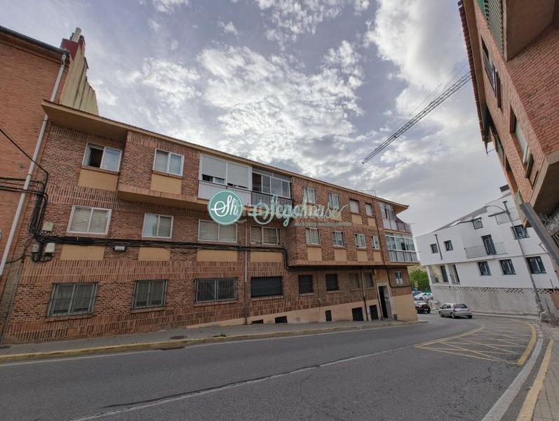 Foto 5df09c3e-c3ee-40da-8c09-ef6cf33845d5. Etagenwohnung mit heizung in Via Romana Segovia