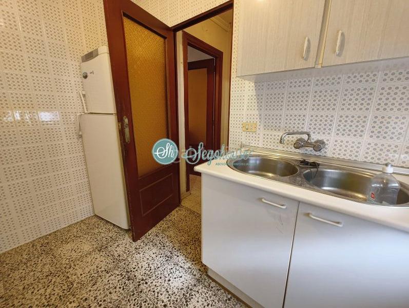 Foto 8a2fcfdf-796b-4745-8547-7d0ca69d99f6. Etagenwohnung mit heizung in Via Romana Segovia