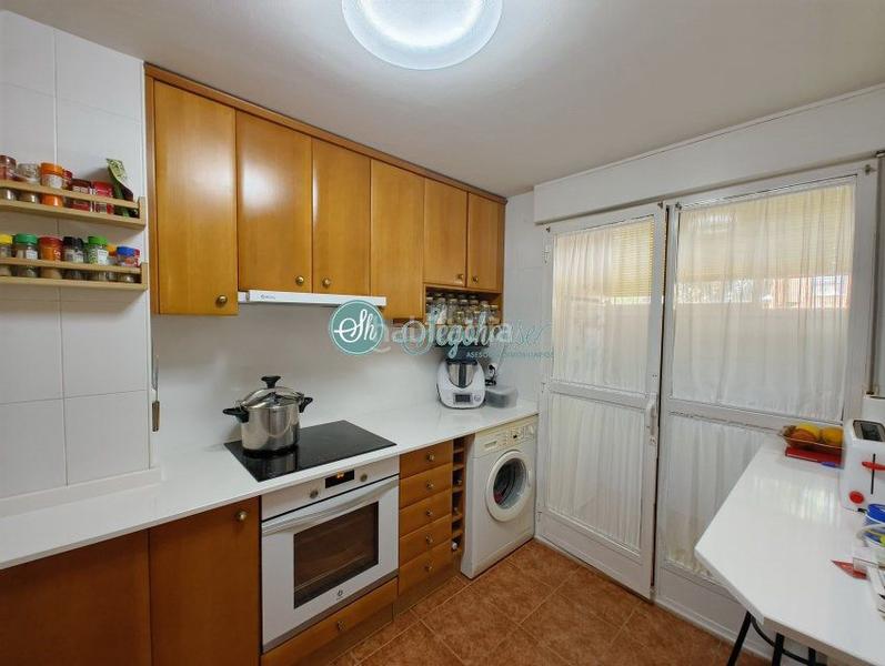 Foto 505fa6c3-8c3f-4ce4-bf2c-ed2516acada3. Xalet amb calefacció aparcament a Sector Plaza de Toros Segovia