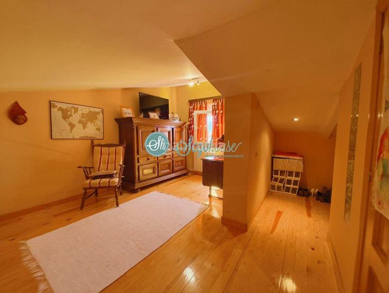 Foto a5a92fe9-10a8-436b-a507-408533d134e6. Xalet amb calefacció aparcament a Sector Plaza de Toros Segovia