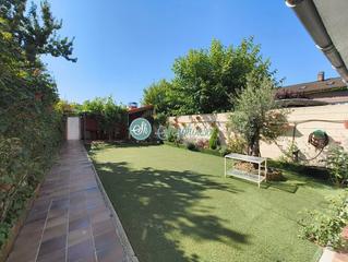 Chalet à Sector Plaza de Toros. Chalet en venta en nueva segovia, 6 dormitorios.