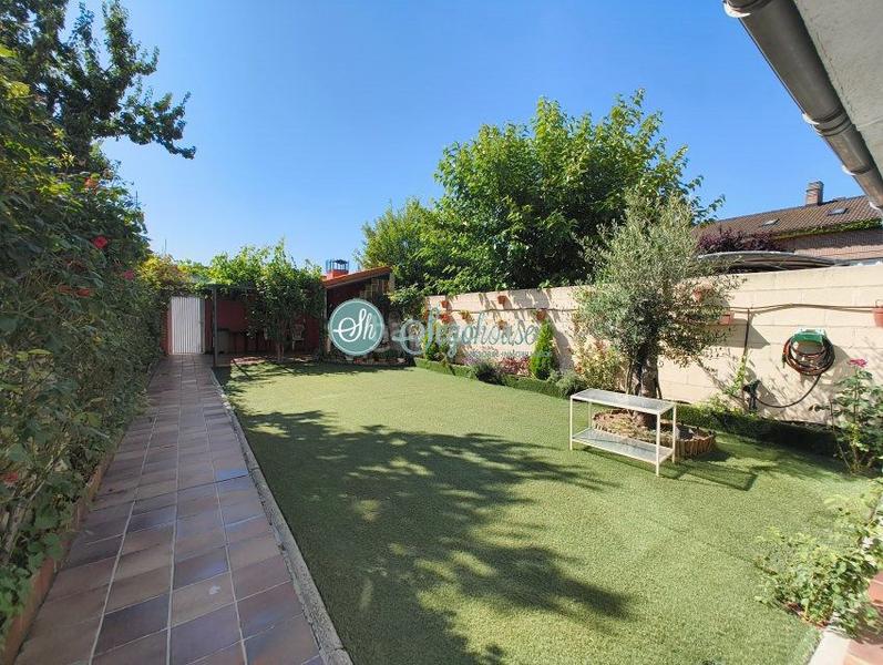 Foto ddc9efbd-2913-4bd9-a564-1f7d01ebca76. Xalet amb calefacció aparcament a Sector Plaza de Toros Segovia