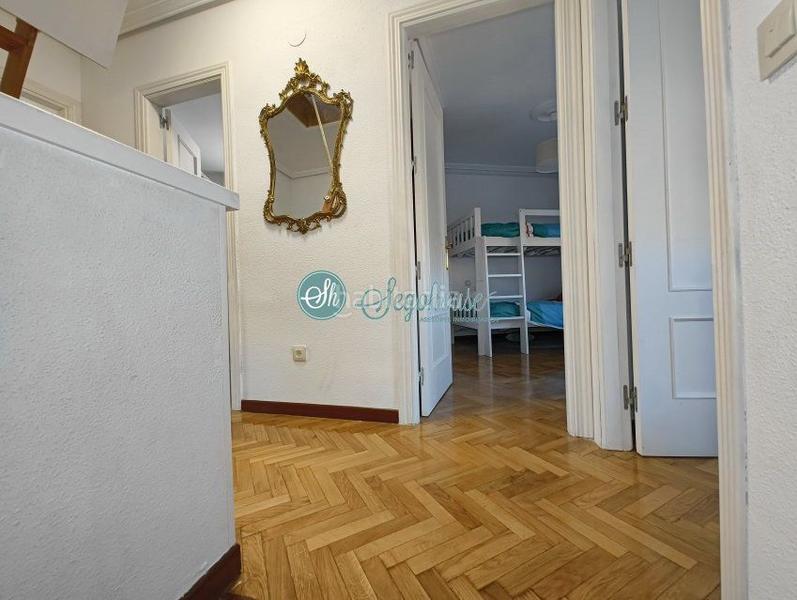 Foto 0ebed700-4742-4dda-8a7b-f6beffff3dba. Chalet  en venta en san lorenzo, 4 dormitorios. en Segovia