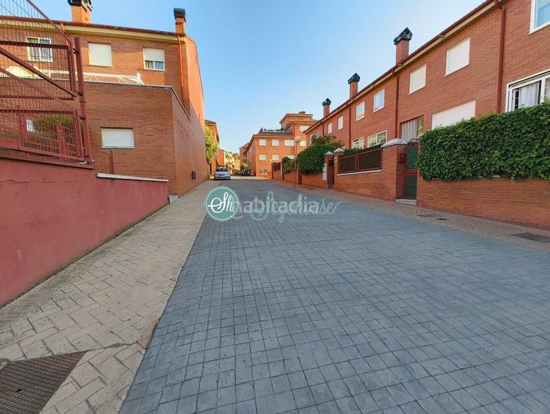 Foto 18b01930-bc63-4e2f-8636-3ae25a67b338. Chalet  en venta en san lorenzo, 4 dormitorios. en Segovia