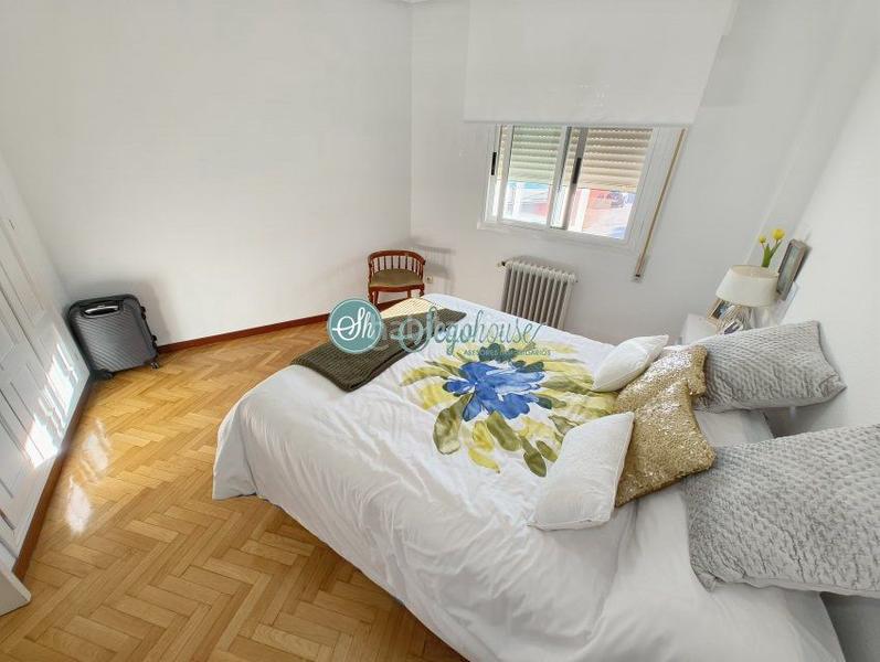 Foto 7d7f06c4-8a80-4d43-9de7-7efb446e42cd. Chalet  en venta en san lorenzo, 4 dormitorios. en Segovia