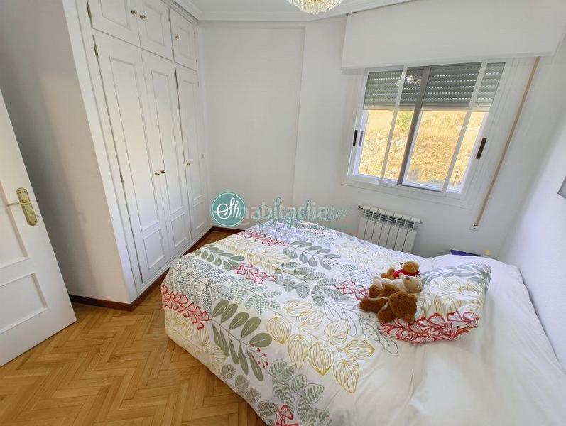 Foto 8a617c3e-6d9e-4198-965d-3797a277a3f0. Chalet  en venta en san lorenzo, 4 dormitorios. en Segovia