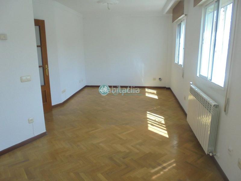 Foto a1bc1098-b425-4d65-a327-abfc2a1d5912. Chalet  en venta en san lorenzo, 4 dormitorios. en Segovia