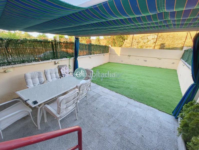 Foto c72a6701-aefd-4fe4-a619-e076f826c637. Chalet  en venta en san lorenzo, 4 dormitorios. en Segovia