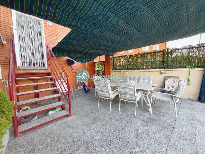 Foto f3a83d59-cce1-4db7-9c6f-cc26b4f97593. Chalet  en venta en san lorenzo, 4 dormitorios. en Segovia