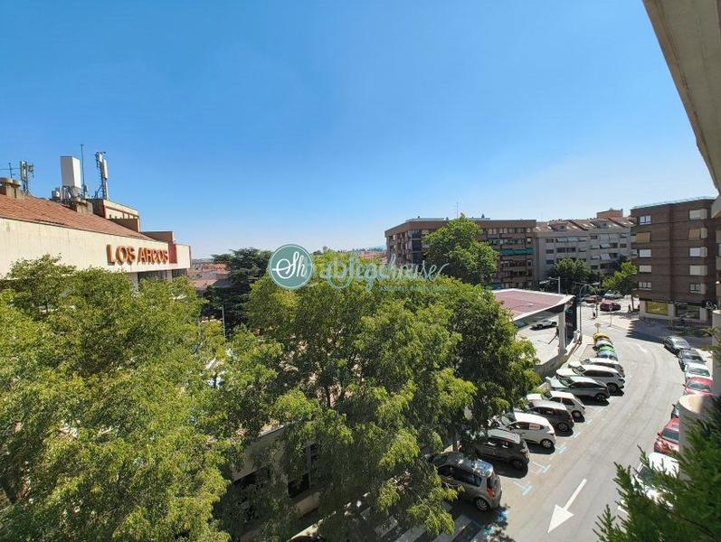 Foto 179e4931-aa0b-46a9-976a-b476ec677dc6. Appartamento con riscaldamento parcheggio in Ezequiel González - Conde de Sepúlveda Segovia