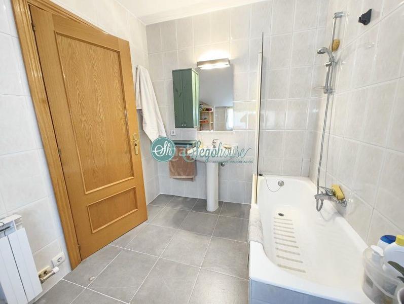 Foto 8fea10ae-a8e0-4bcc-8524-0f53d691f3a2. Appartamento con riscaldamento parcheggio in Ezequiel González - Conde de Sepúlveda Segovia