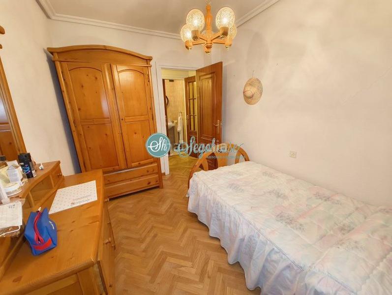 Foto 1de0e95b-a04b-4074-b99b-fd03964d2154. Piso  en venta en nueva , 4 dormitorios. en Sector Plaza de Toros Segovia